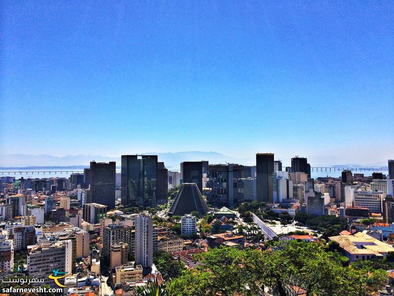 داون تاون یا هسته مرکزی شهر ریو دو ژانیرو با ساختمان های نه چندان زیبا